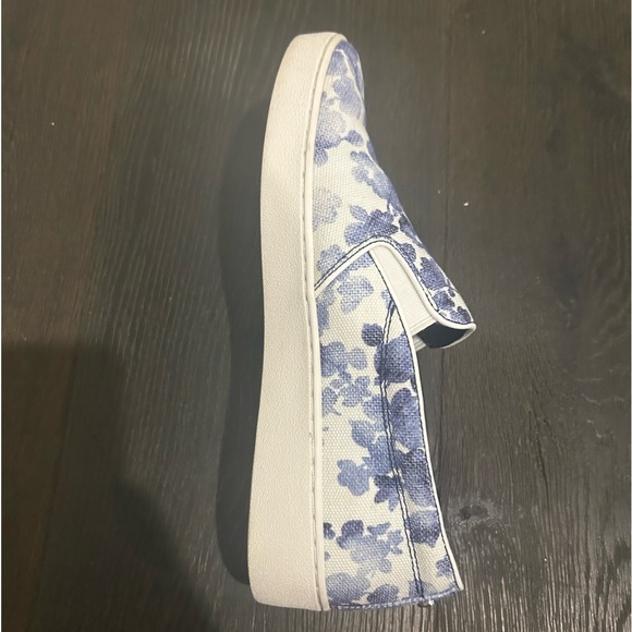 Michael Kors Keaton floral slip on sneaker - Picture 13 of 15